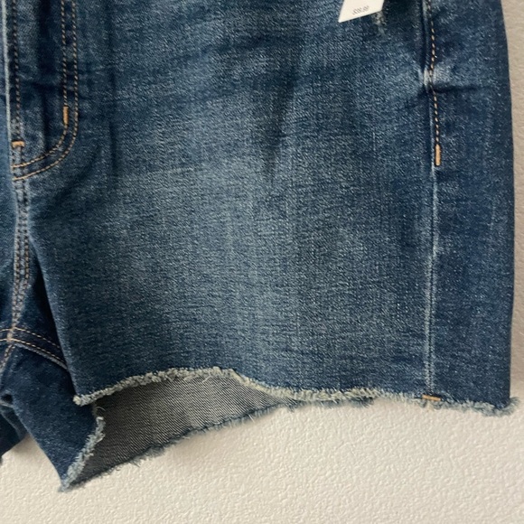OLD NAVY Women’s Medium Wash High-Rise OG Cut-Off Jean Shorts Size 14 - Picture 3 of 9